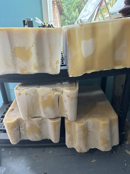 Bulk Bees wax Vancouver Island Best Price